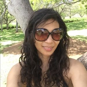 Meet your Posher, Miravil